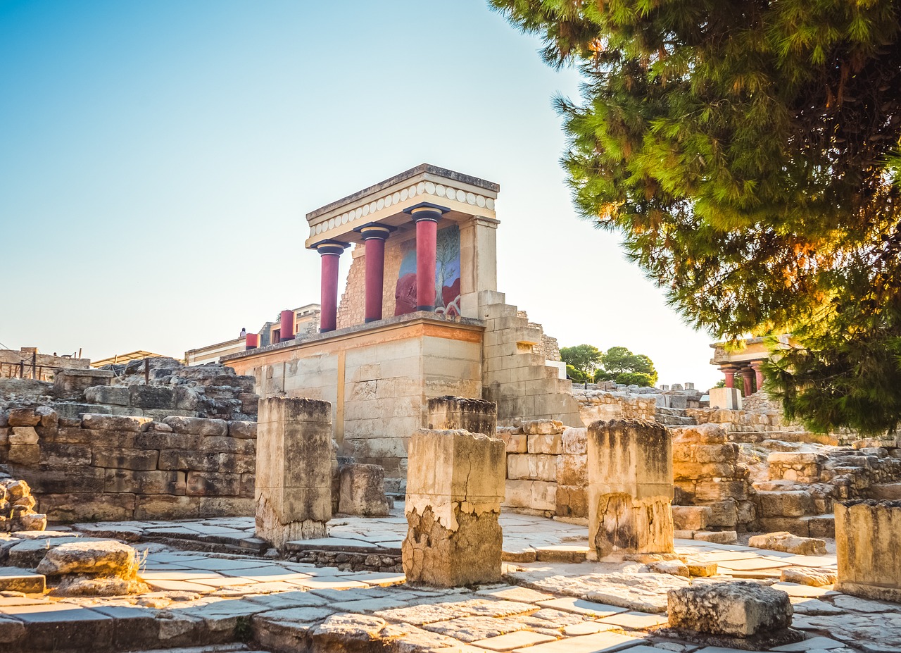 Knossos Palace – professional private tour in Crete